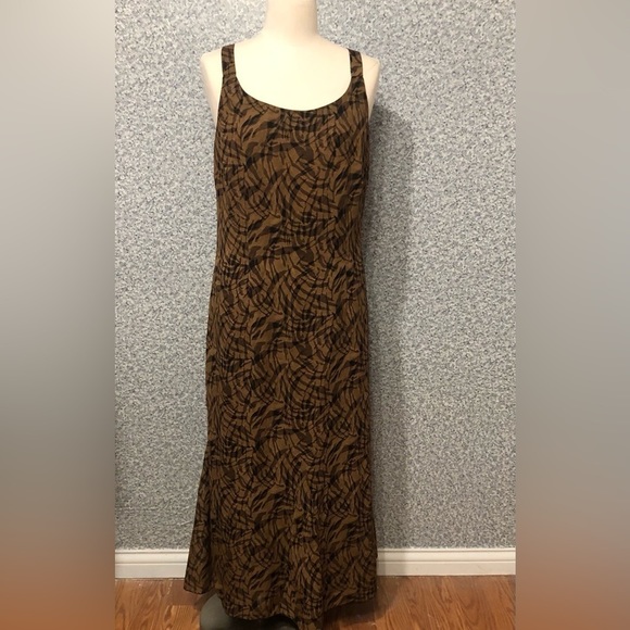 SAG Harbor Animal Print Maxi – Bold & Beautiful for Every Occasion D318 - Picture 1 of 13
